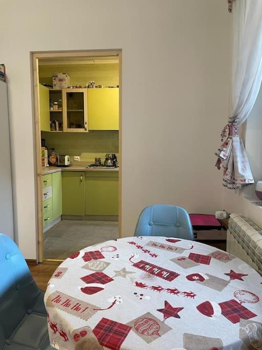 Cabana Pestera Bolii Petroşani Exteriör bild